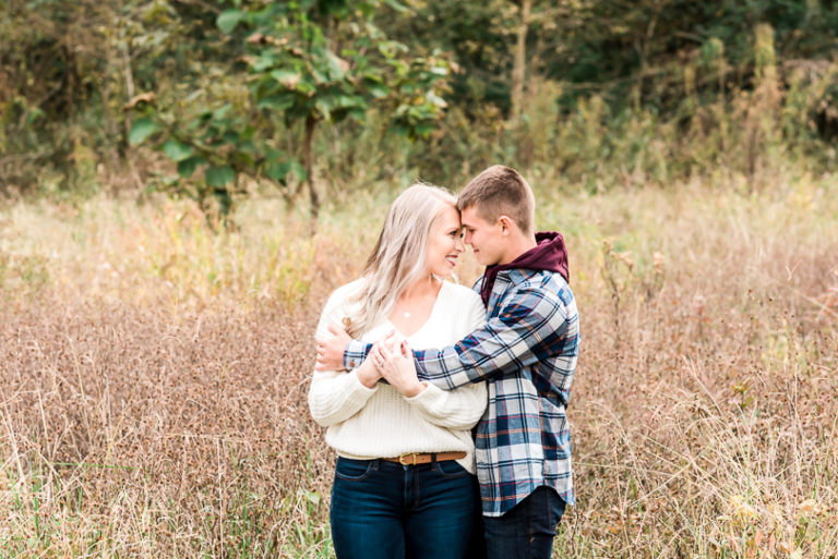 Capen Park Columbia Mo Engagement Session Morgan Lee Photography 