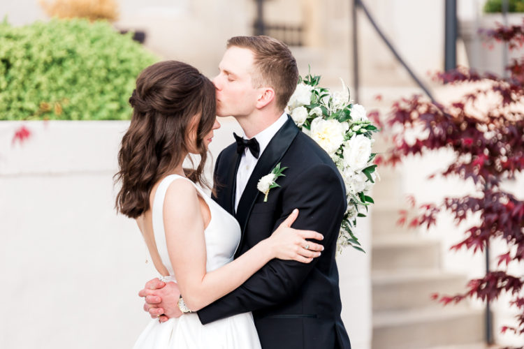 Mr. & Mrs. Mahoney | Barnett on Washington | St. Louis, Missouri Wedding