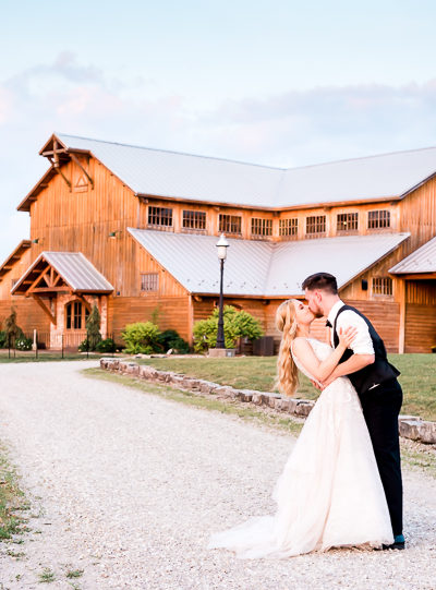 Mr. & Mrs. Dunnavant | Mighty Oak Lodge Wedding