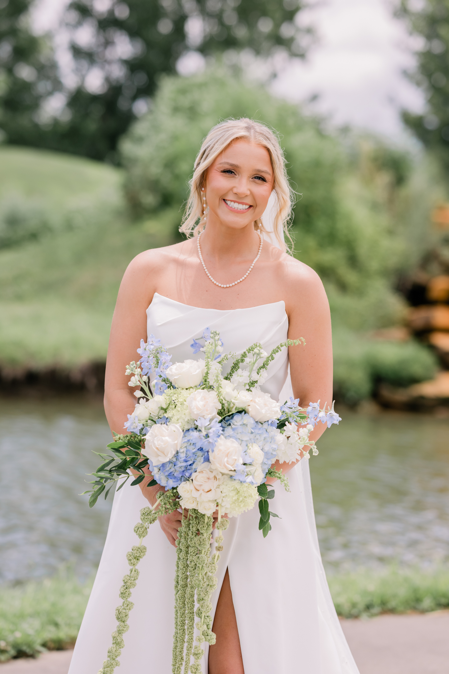 Capital-Bluffs-Event-Center-Morgan-Lee-Photography-Jefferson-City-Missouri-Wedding-Photographer