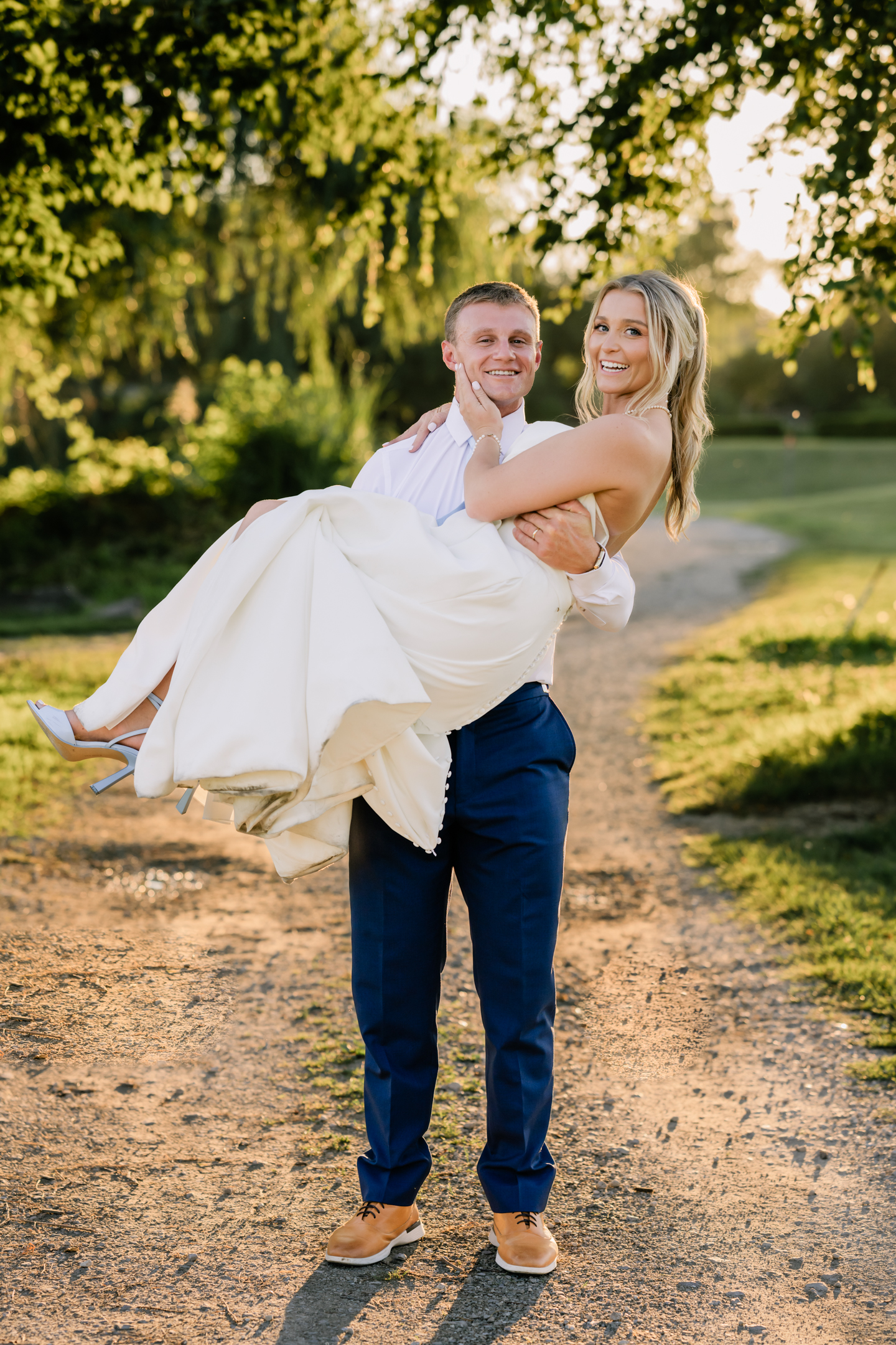 Capital-Bluffs-Event-Center-Morgan-Lee-Photography-Jefferson-City-Missouri-Wedding-Photographer