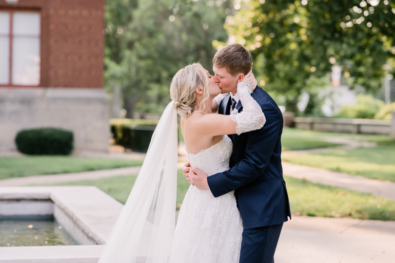 Morgan-Lee-Photography-Marshall-Missouri-Wedding-Photographer-Missouri-Valley-College-Wedding-Portraits