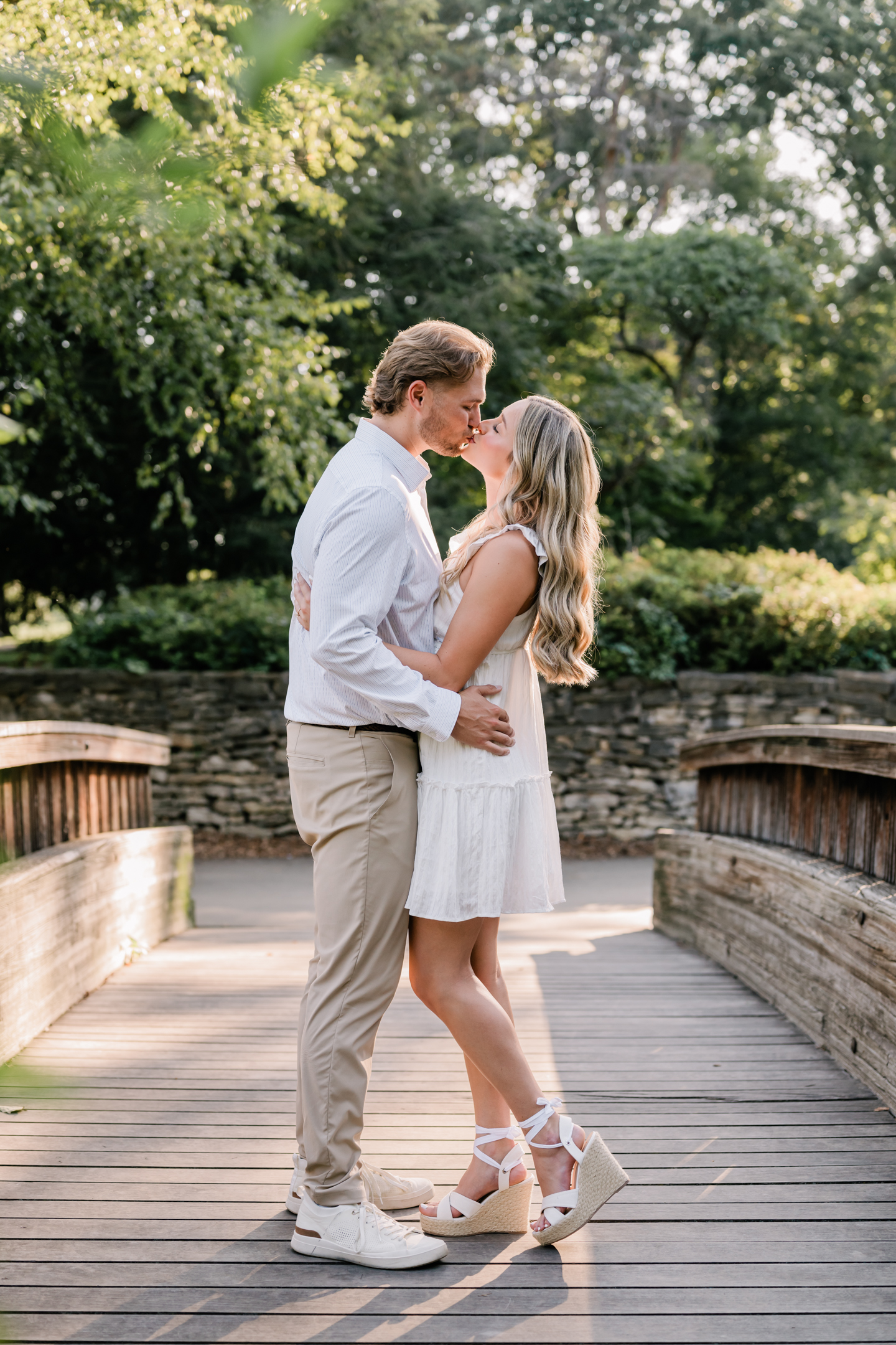 Loose-Park-Kanas-City-Engagement-Session-Morgan-Lee-Photography-Kansas City-Missouri-Enagement-Photographer