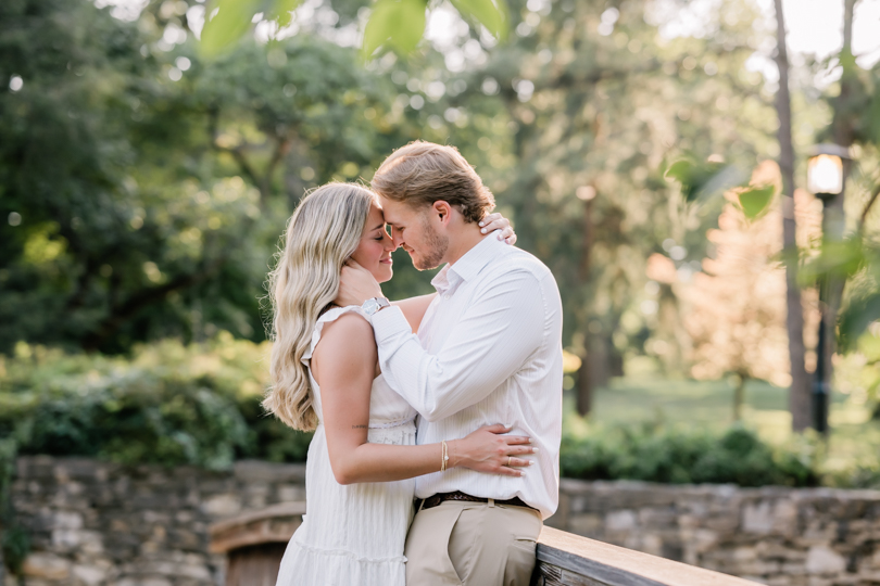 Loose-Park-Kanas-City-Engagement-Session-Morgan-Lee-Photography-Kansas City-Missouri-Enagement-Photographer