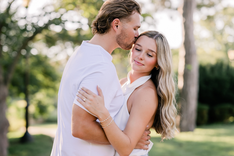 Loose-Park-Kanas-City-Engagement-Session-Morgan-Lee-Photography-Kansas City-Missouri-Enagement-Photographer