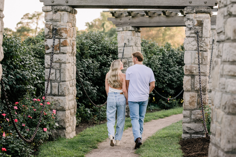 Loose-Park-Kanas-City-Engagement-Session-Morgan-Lee-Photography-Kansas City-Missouri-Enagement-Photographer