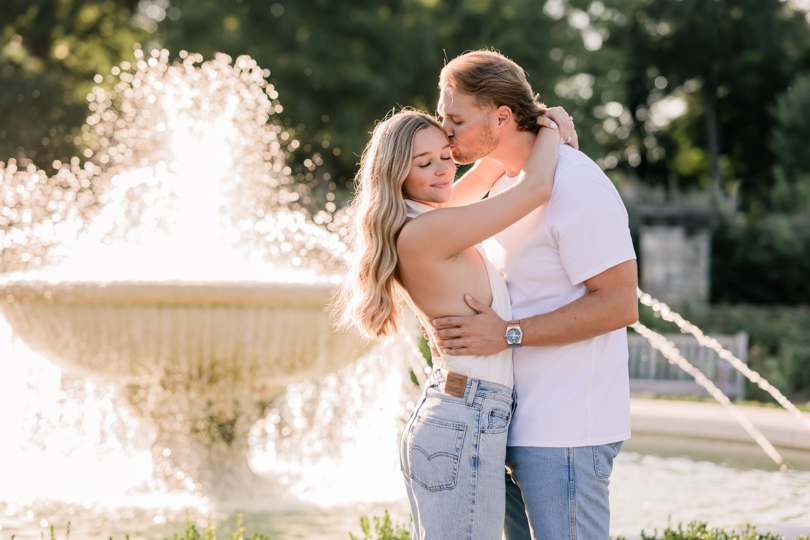 Loose-Park-Kanas-City-Engagement-Session-Morgan-Lee-Photography-Kansas City-Missouri-Enagement-Photographer