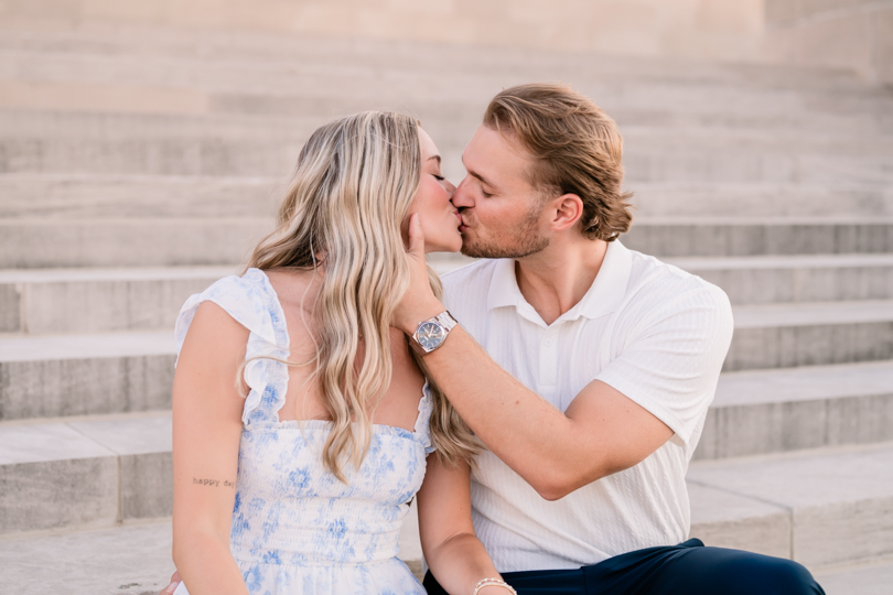 Liberty- WWI-Memorial-Kanas-City-Engagement-Session-Morgan-Lee-Photography-Kansas City-Missouri-Enagement-Photographer