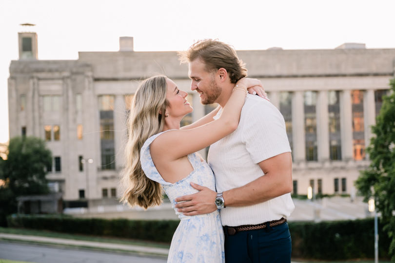 Liberty- WWI-Memorial-Kanas-City-Engagement-Session-Morgan-Lee-Photography-Kansas City-Missouri-Enagement-Photographer