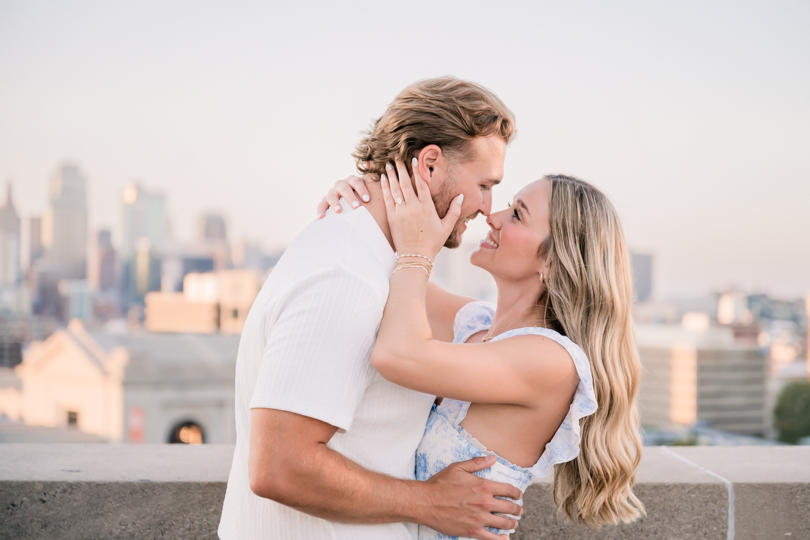 Liberty- WWI-Memorial-Kanas-City-Engagement-Session-Morgan-Lee-Photography-Kansas City-Missouri-Enagement-Photographer