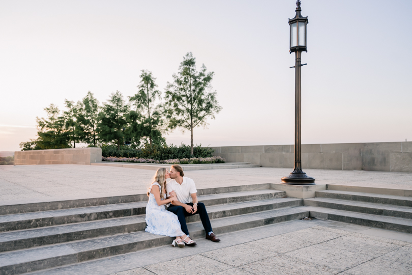 Liberty- WWI-Memorial-Kanas-City-Engagement-Session-Morgan-Lee-Photography-Kansas City-Missouri-Enagement-Photographer