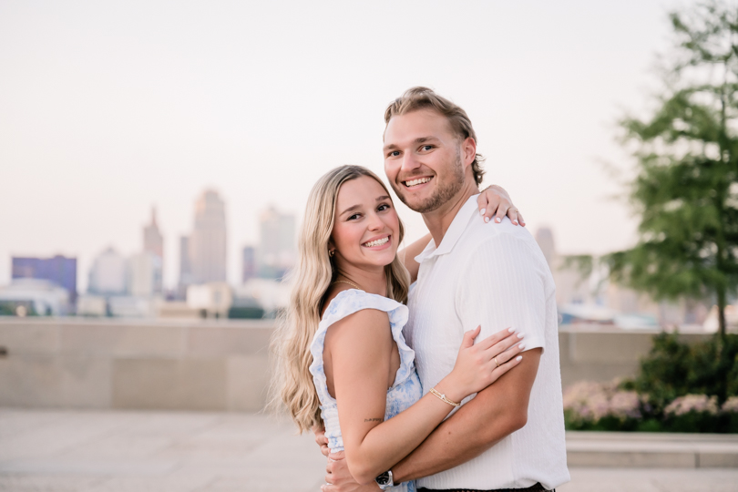 Liberty- WWI-Memorial-Kanas-City-Engagement-Session-Morgan-Lee-Photography-Kansas City-Missouri-Enagement-Photographer