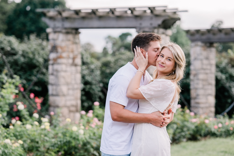 Kansas-City-Missouri-Wedding-and-Engagement-Photographer-Morgan-Lee-Photography-Loose-Park-KC-MO