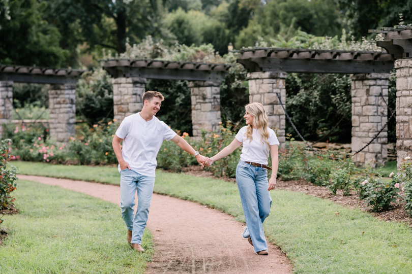 Kansas-City-Missouri-Wedding-and-Engagement-Photographer-Morgan-Lee-Photography-Loose-Park-KC-MO