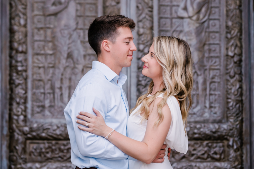 Kansas-City-Missouri-Wedding-and-Engagement-Photographer-Morgan-Lee-Photography-Nelson-Atkins-Museum