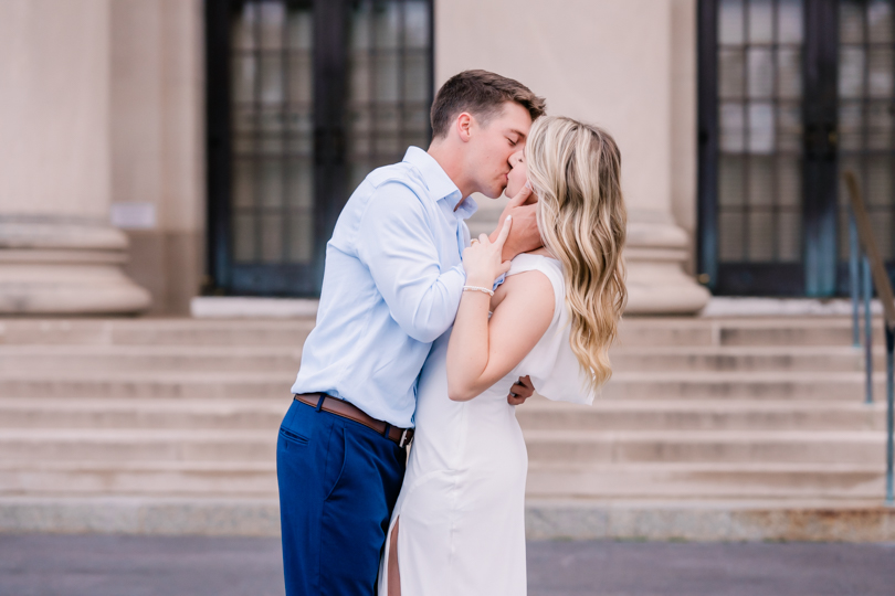 Kansas-City-Missouri-Wedding-and-Engagement-Photographer-Morgan-Lee-Photography-Nelson-Atkins-Museum