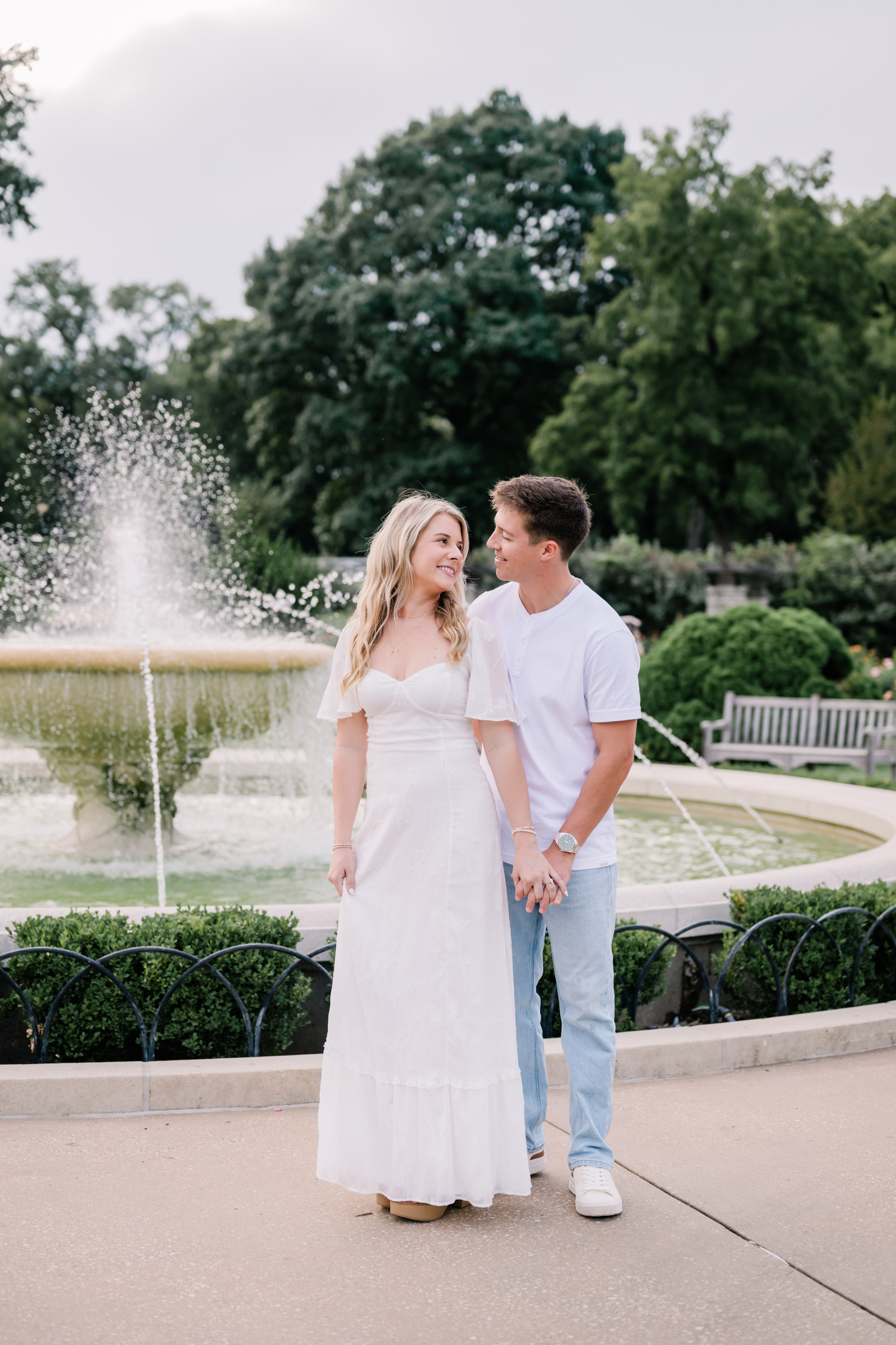 Kansas-City-Missouri-Wedding-and-Engagement-Photographer-Morgan-Lee-Photography-Loose-Park-KC-MO