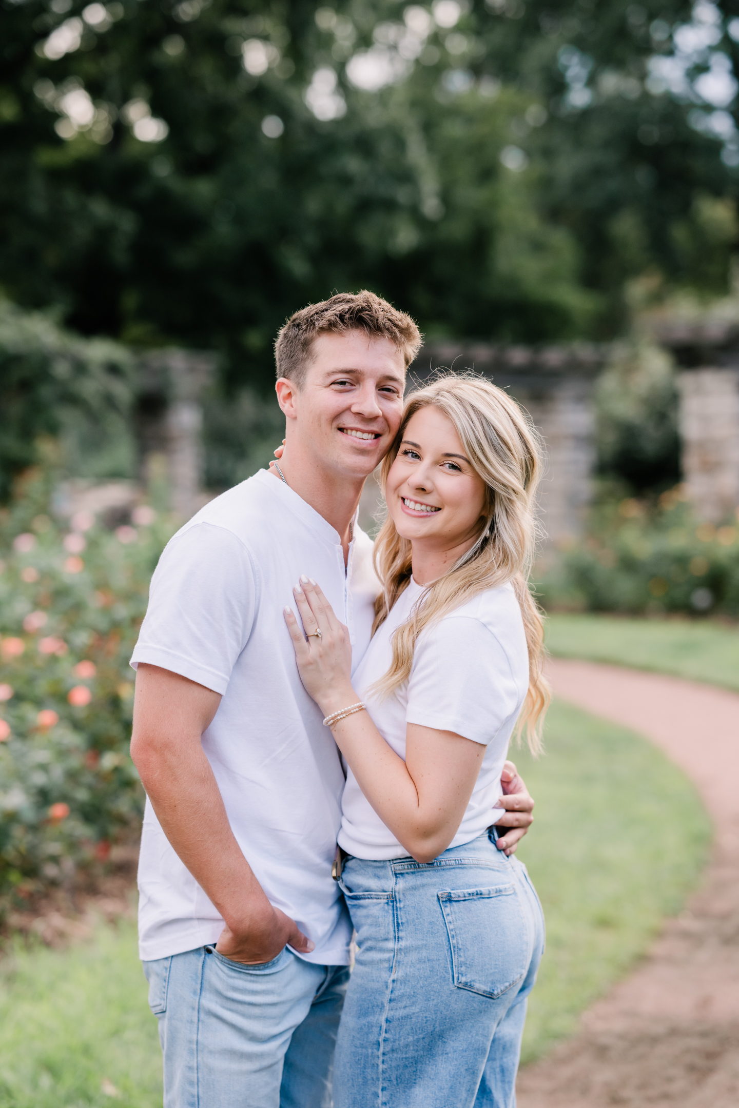Kansas-City-Missouri-Wedding-and-Engagement-Photographer-Morgan-Lee-Photography-Loose-Park-KC-MO